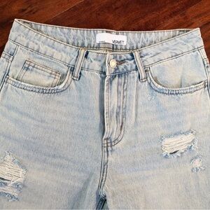 Vervet Light Blue Distressed Jeans